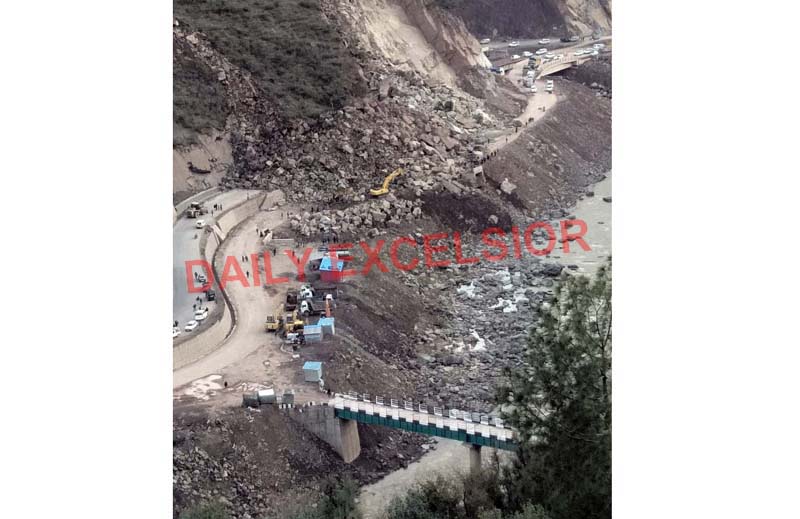 Jammu-Srinagar National Highway blocked near Samroli in Udhampur on Monday. -Excelsior/K Kumar