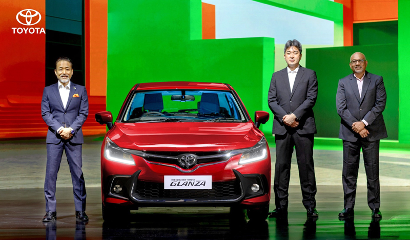 Officials of TKM during launch of ‘The Cool New Glanza’.