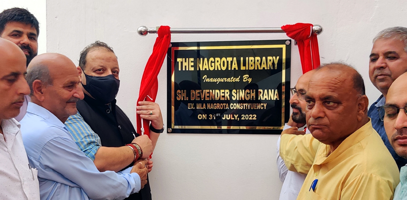 Senior BJP leader Devender Singh Rana inaugurating library.