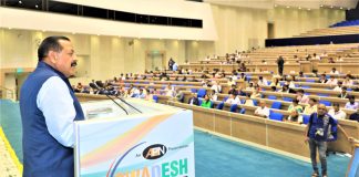 Union Minister Dr Jitendra Singh delivering the keynote address at “Swadesh Conclave 2022” at Vigyan Bhavan New Delhi, on Monday.