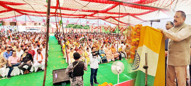 Union Minister, Dr Jitendra Singh addressing a largely attended rally of West Pakistan refugees, close to the International Border, near Jammu, on Sunday.