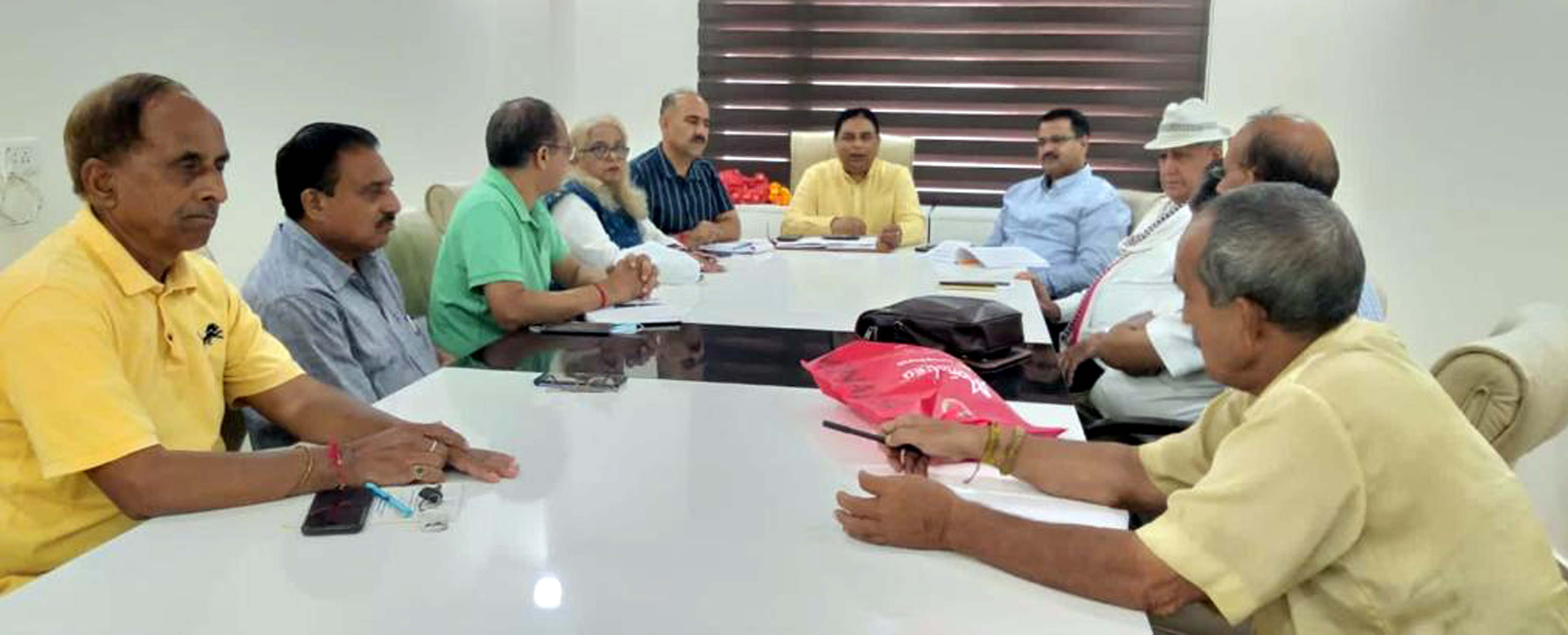 Former Minister, Sat Sharma addressing a meeting of BJP cells at Jammu on Monday.