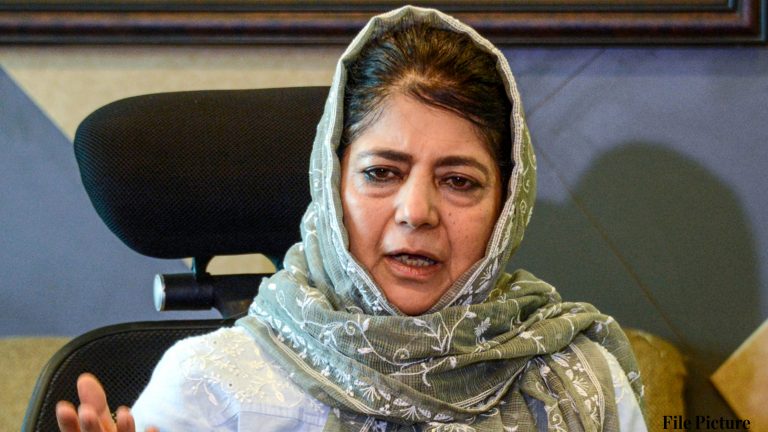 Police Stop Mehbooba's Protest March To Parliament - Jammu Kashmir ...