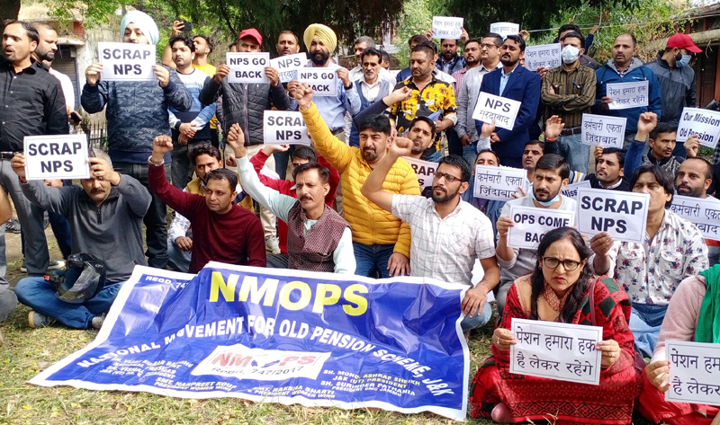 NMOPS Demands Restoration Of Old Pension Scheme - Daily Excelsior