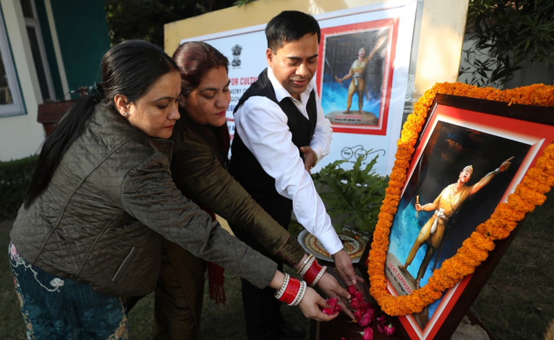 Tribute being paid to War Hero Lachit Barphukan by dignitaries at ICCR Jammu on Thursday.
