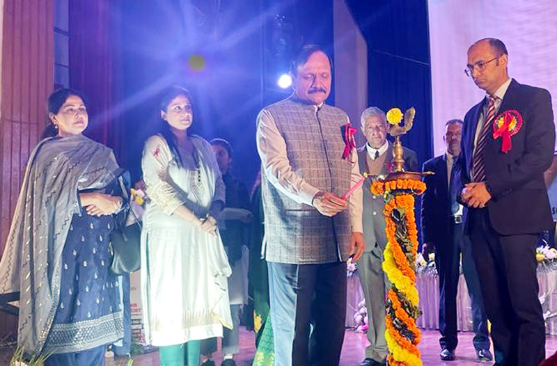 Advisor R R Bhatnagar inaugurating World AIDS Day programme at Gandhi Nagar College.