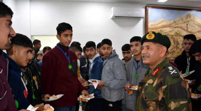 GOC-in-C, Northern Command Lt Gen Upendra Dwivedi interacting with students of Gen BC Joshi Army Public School at Udhampur.