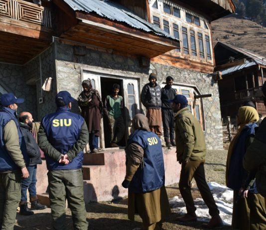 SIU teams during search at a house in Kupwara on Thursday. —Excelsior/Aabid Nabi