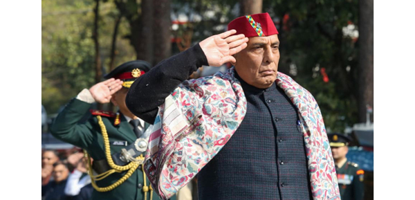 Defence Minister Rajnath Singh paying homage to the brave Armed Forces personnel from Uttarakhand at Shaurya Sthal dedicated by him to the Armed Forces at Dehradun Cantonment on the occasion of 7th Armed Forces Veterans’ Day on Saturday. (UNI)