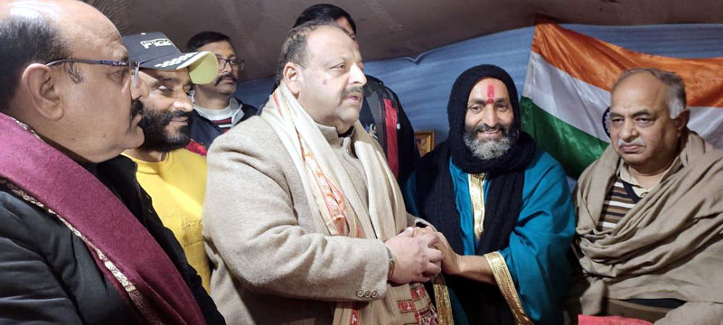 Senior BJP leader Devender Singh Rana during Yagya organised by Sri Balak Yogeshwar Das.