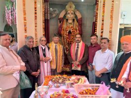 President of J&K Dharmarth Trust Brig (Retired) RS Langeh along with other office bearers and priests at Raghunath Temple, Jammu.