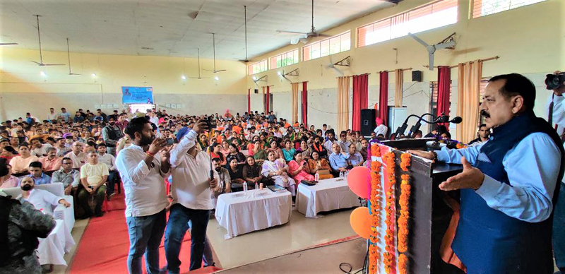 Union Minister Dr Jitendra Singh addressing a gathering of youth at 