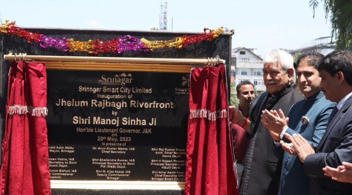 LG Manoj Sinha inaugurating Jhelum River Front at Rajbagh in Srinagar on Saturday. —Excelsior/Shakeel
