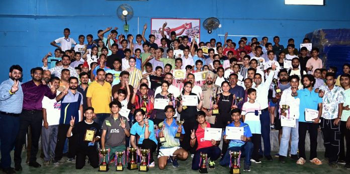 TT players posing with dignitaries in Udhampur on Thursday.