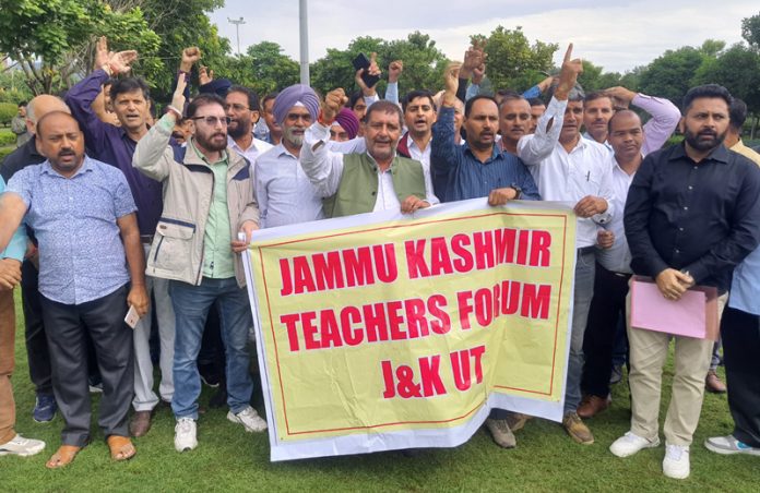 JKTF members protesting at Jammu on Saturday. -Excelsior/Rakesh