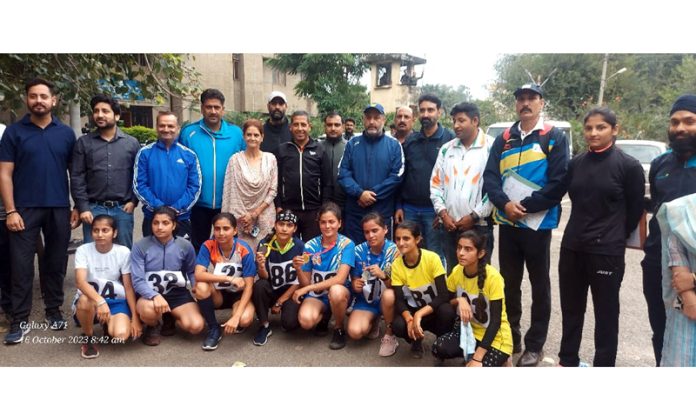 Winners of Inter Collegiate Cross Country Championship posing for a group photograph.