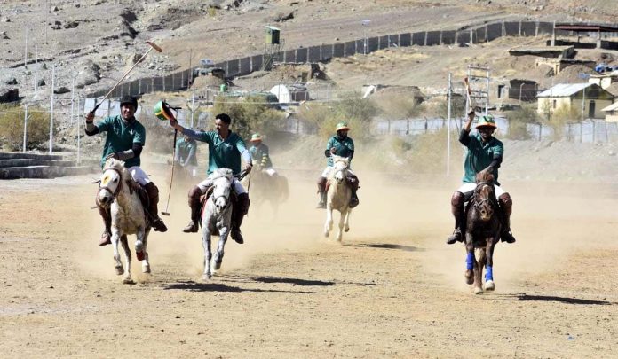 Players in action during 3rd LG Cup Horse Polo Rolling Trophy at Drass. 