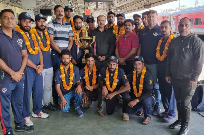 J&K differently abled Cricket team posing with dignitaries