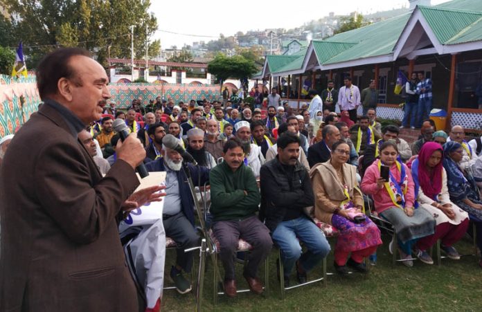 DPAP chairman GN Azad addressing public rally at Bhaderwah on Monday. — Excelsior/Tilak Raj