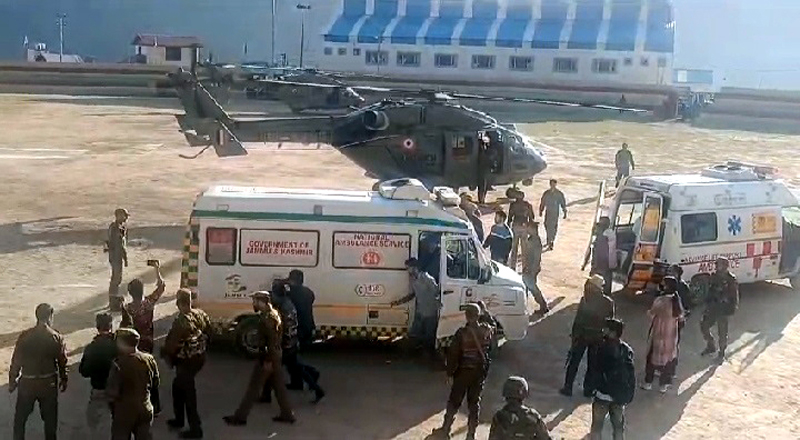 Critically injured persons of Doda accident being airlifted to GMC Jammu on Wednesday. -Excelsior/Rafi Choudhary