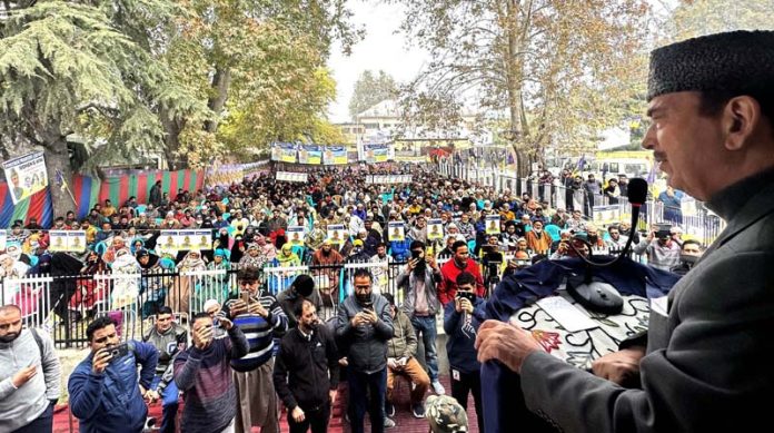 Former J&K CM and DPAP chairman Ghulam Nabi Azad addressing public rally at Bandipora on Thursday.
