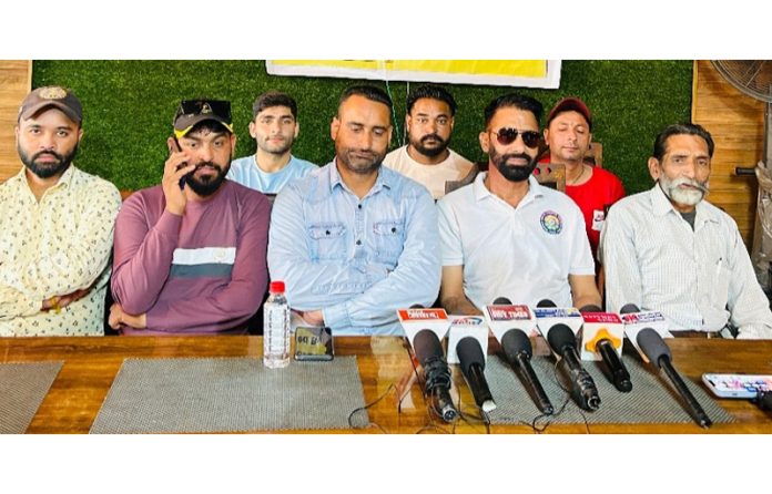 Zonal Head DCCBI and Chairman JKDWA, Sham Singh Langeh addressing a press conference at Akhnoor.