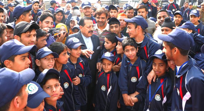 Dr Jitendra Meets Students From J&K, Calls Them 'Architects' Of 2047