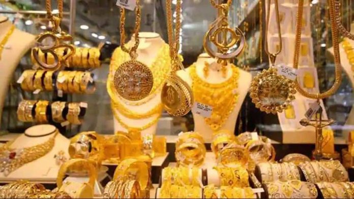 Gold Surges Rs 800 To Hit Record High Of Rs 65,000 Per 10 Grams