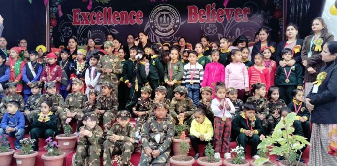 Students of Minerva Public School Kathua posing with dignitaries during Annual Cultural Fest.