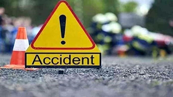 2 hurt in accident