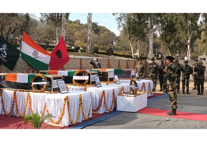 Army pays tribute to four bravehearts at Rajouri on Sunday. —Excelsior/Rahi Kapoor