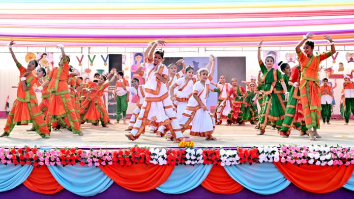 Students of Stephens Group of Institutions presenting cultural dance items during Annual Fest.