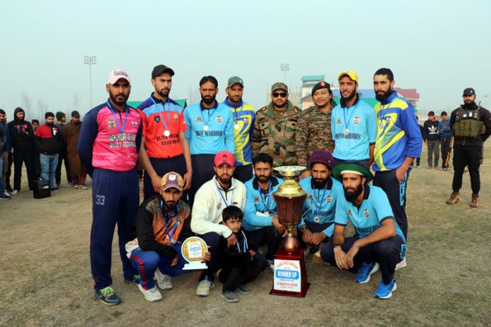 Winner Elite Cricket Club Heff team posing with Army officers on Sunday.