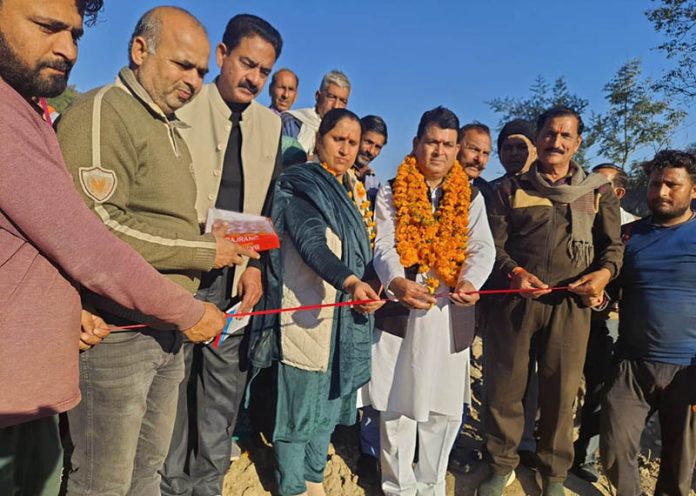 BJP leader, Suresh Sharma inaugurates work on a project under Jal Jeevan Mission in Fandwal village of Maira Mandrain block.