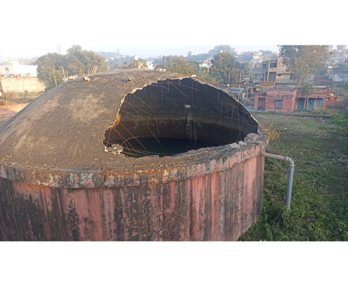 Damaged roof of water tank. -Excelsior/Nischant