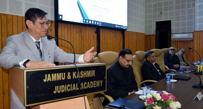 Chief Justice addressing Judicial Officers.