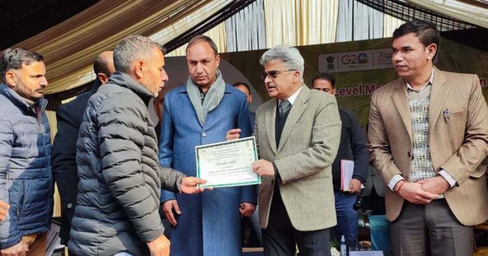 Chief Secretary Atal Dulloo during visit to Mega Kisan Mela at Srinagar on Thursday.