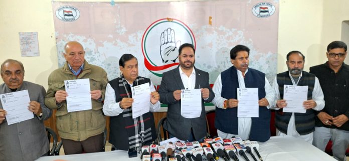 Senior Cong leaders launching ‘Donate for Desh’ campaign in Jammu on Saturday. -Excelsior/Rakesh