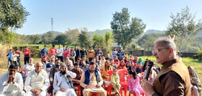 Former Deputy CM, Kavinder Gupta addressing a meeting at Chatta on Sunday.