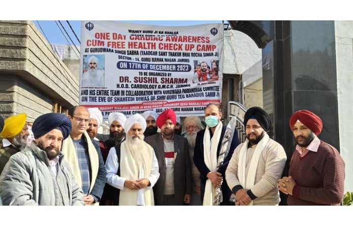 Mahant Manjeet Singh and Dr Sushil Sharma inaugurating free health check up camp at Guru Nanak Nagar on Sunday.