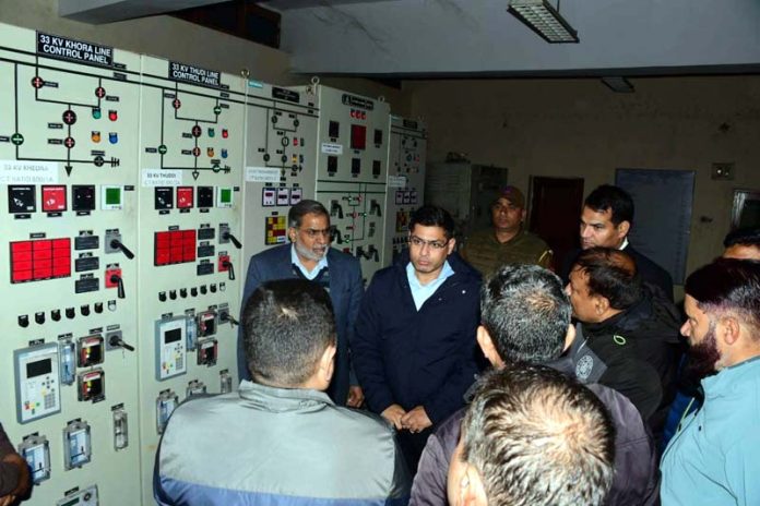 DC Rajouri during visit to Thudi Grid Station.