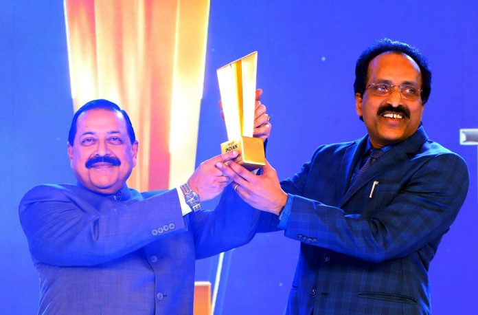 Dr Jitendra Presents 'Indian Of The Year' Award To Team ISRO