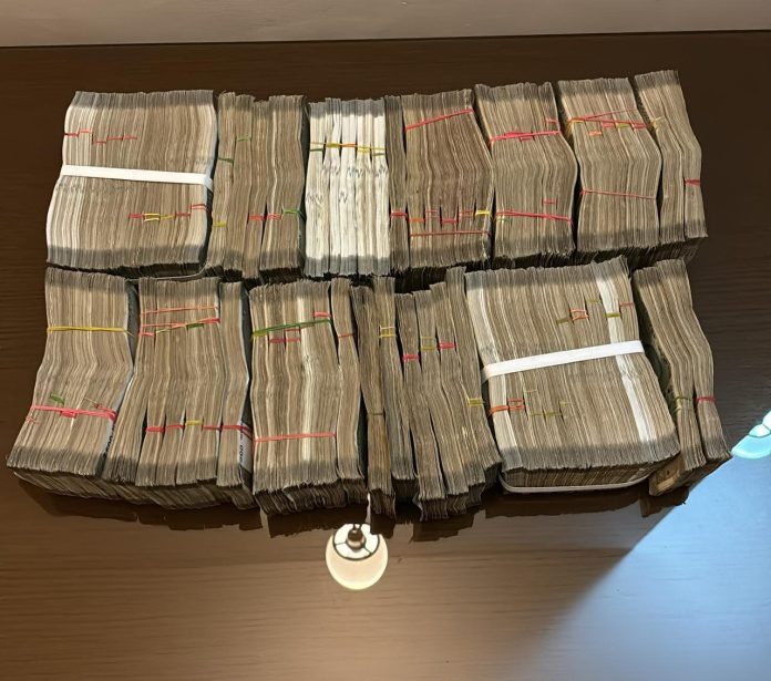 Money Laundering Case | ED Seizes Rs 36 Lakh, SUV From Soren's Delhi House