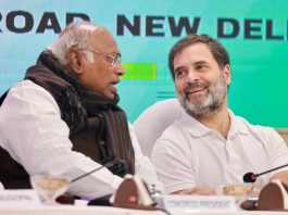 Congress president Mallikarjun Kharge with party leader Rahul Gandhi at a meeting of the party in New Delhi on Thursday. (UNI)