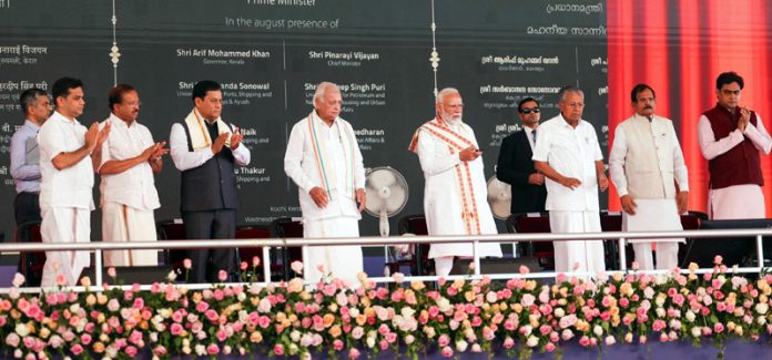 Prime Minister Narendra Modi inaugurates various projects at Kochi, in Kerala on Wednesday. (UNI)