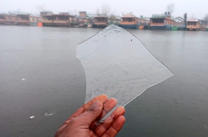 Water Bodies Across Kashmir Freeze, Minimum Stays Below Freezing Point