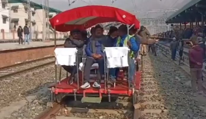 CRS Conducts Inspection On Banihal-Khari Section Of Kashmir Rail Project