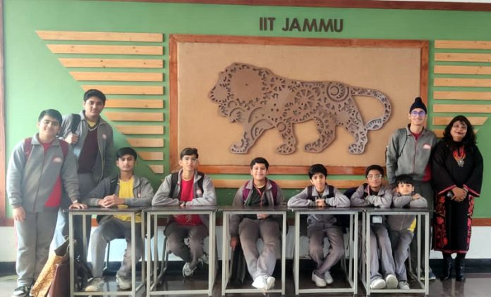 Students of Jodhamal posing during a workshop at IIT Jammu.