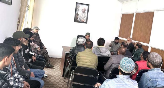 DPAP chairman, Ghulam Nabi Azad during meeting with a delegation in Jammu on Thursday.