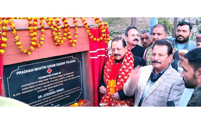 Union Minister Dr. Jitendra Singh laying the foundation stone of the road project from Ramnagar to Roun Domail on Sunday.